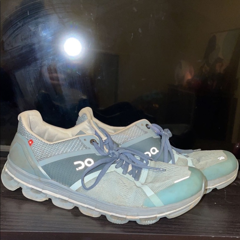 Used Blue On Cloud Running Shoes, 8.5W